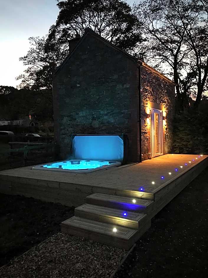 The Hand at Llanarmon