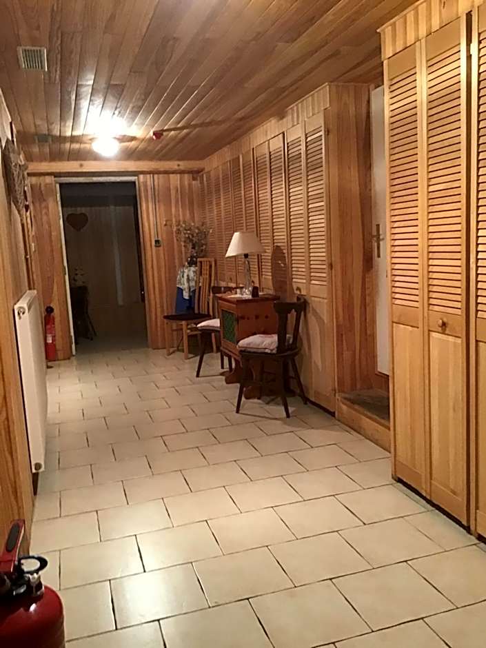 HÔTEL RESTAURANT LA FOURMI