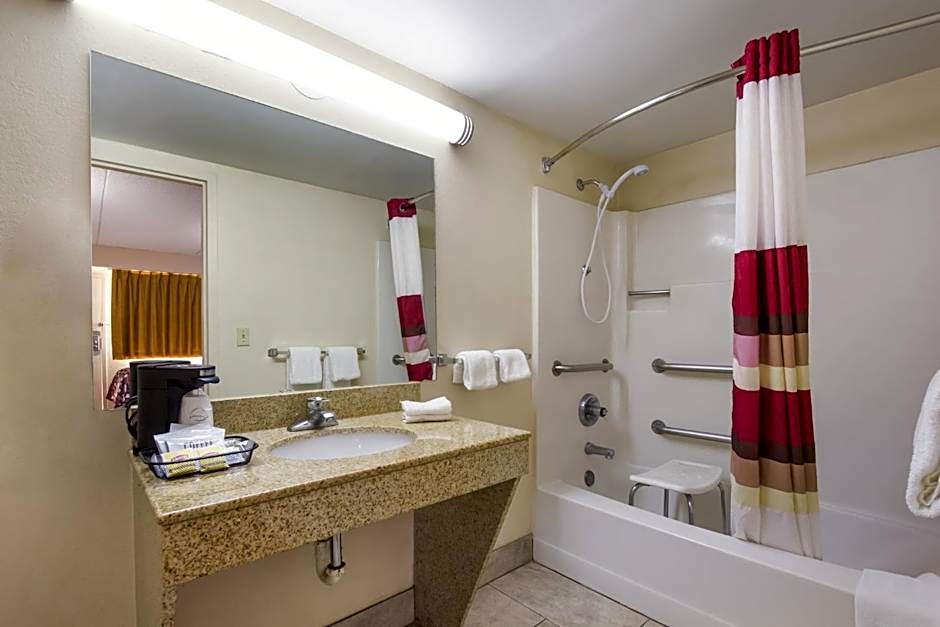 Red Roof Inn Shelbyville