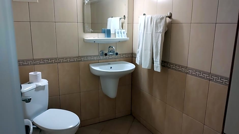Victoria Family Hotel