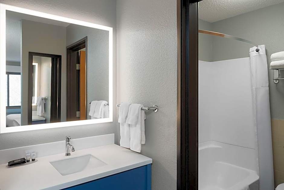 AmericInn by Wyndham Tofte Near Lake Superior