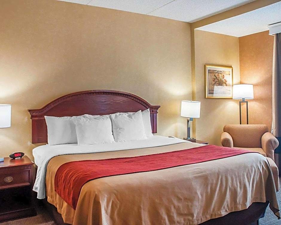 Quality Inn Near Walden Galleria Mall