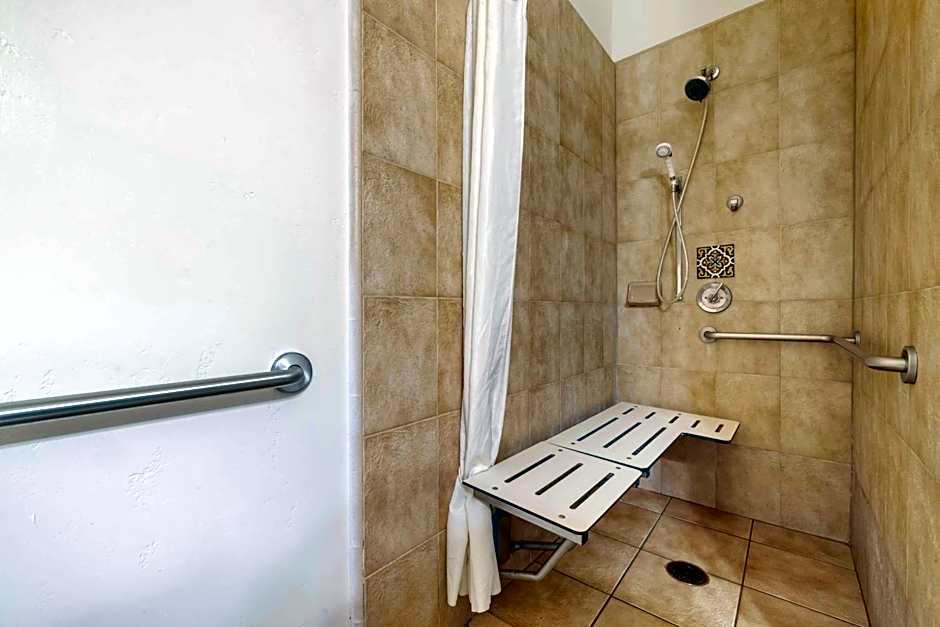 Best Western Plus Hacienda Suites-Old Town