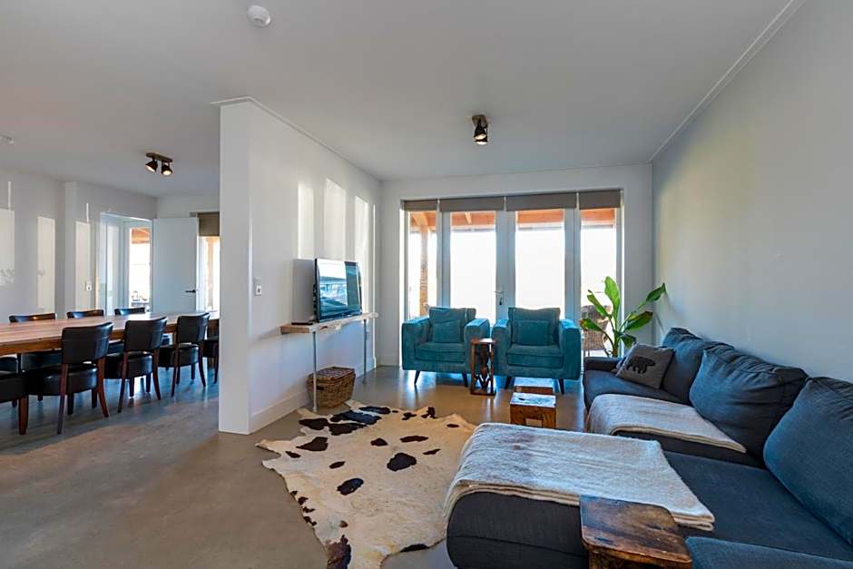 Ride by the Sea Guesthouse