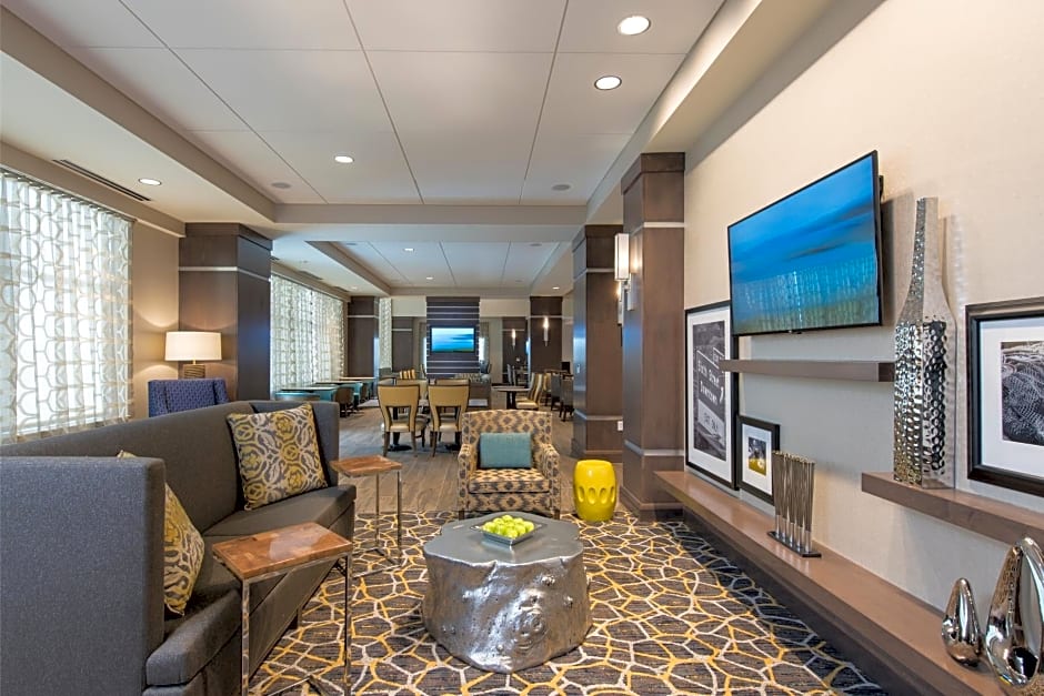 Hampton Inn & Suites Grand Rapids Downtown