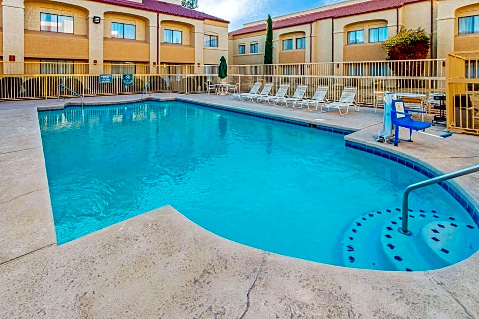 La Quinta Inn & Suites by Wyndham Las Cruces