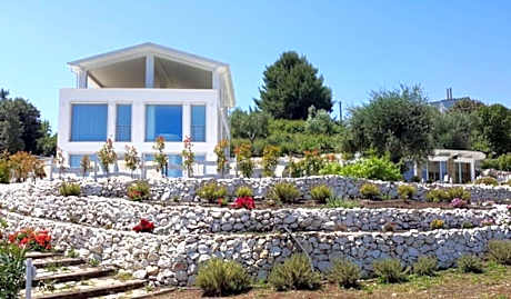 Max Luxury Suite - Servizio Spiaggia Inclusa