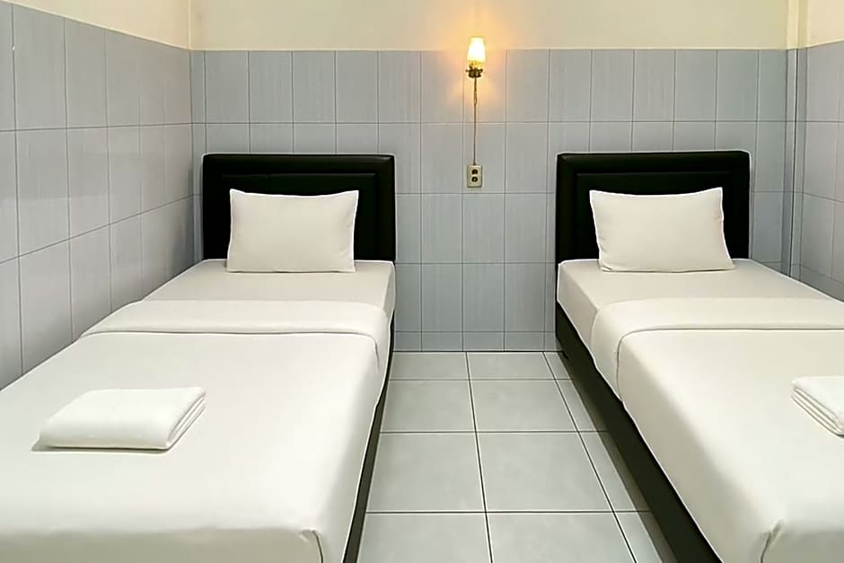 Hotel Bintang Mitra RedDoorz