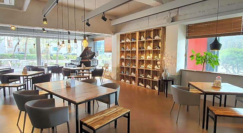 Gyeongpo Beach Hotel