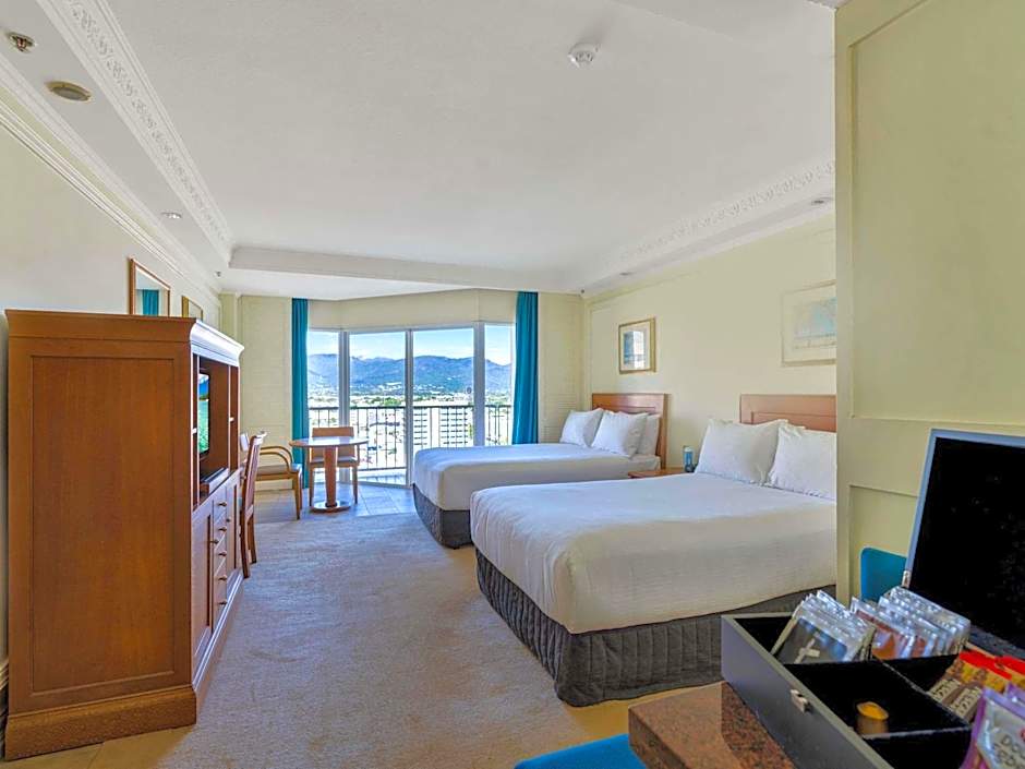 Pullman Cairns International