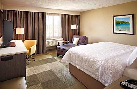 1 King W/Microwv/Fridge Nonsmoke