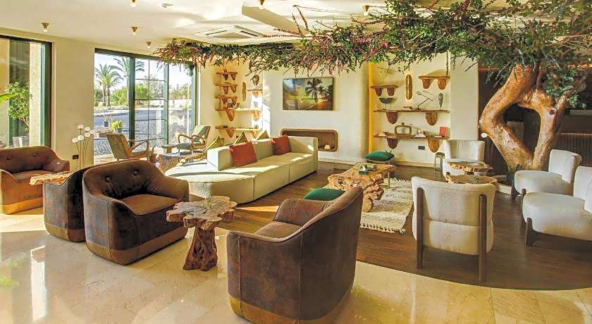 Bratus Hotel