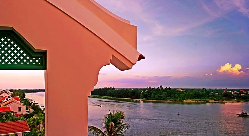 Lantana Riverside Hoi An Hotel