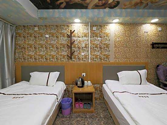 Ningbo Golden Nest Hotel