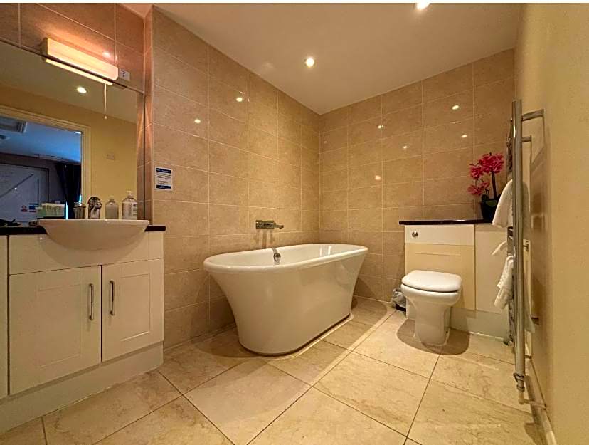 Stay and Relax at The Yew Tree