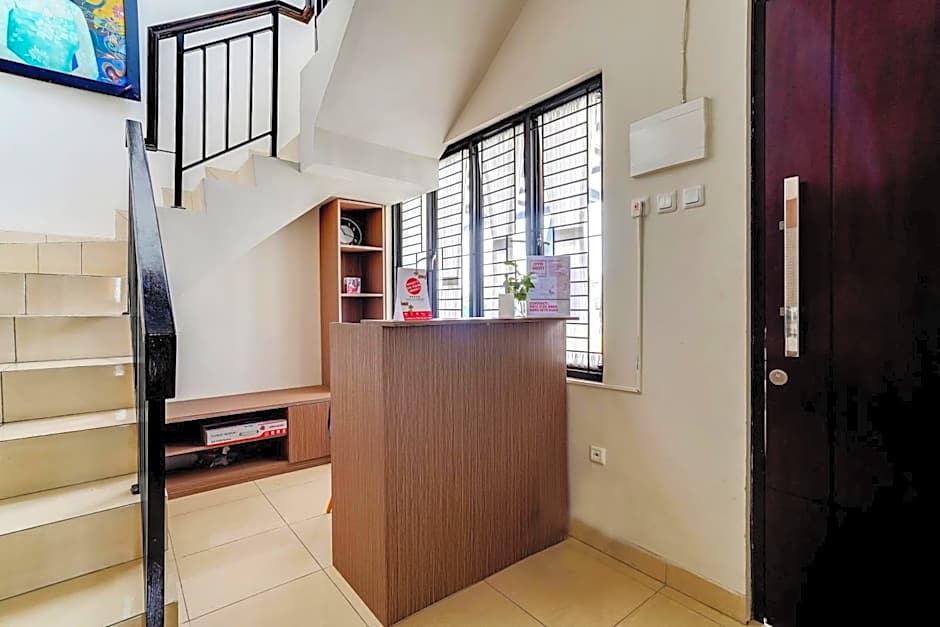 OYO Life 90211 I-sidji Inn