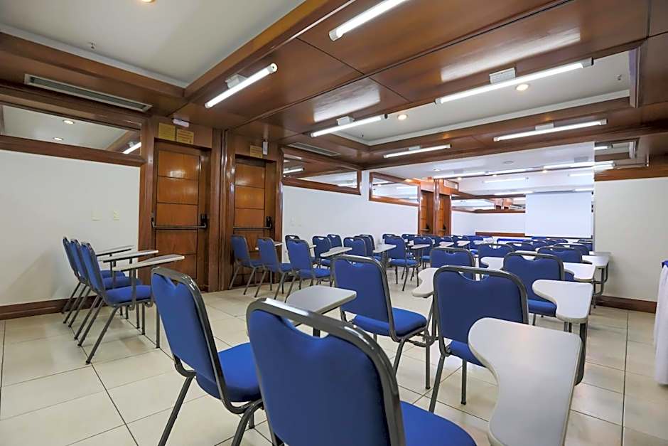 Golden Tulip Goiania Address