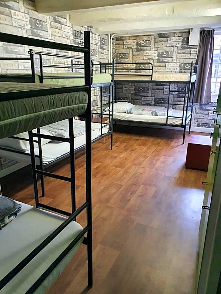 Amsterdam Downtown Hotel Canal View