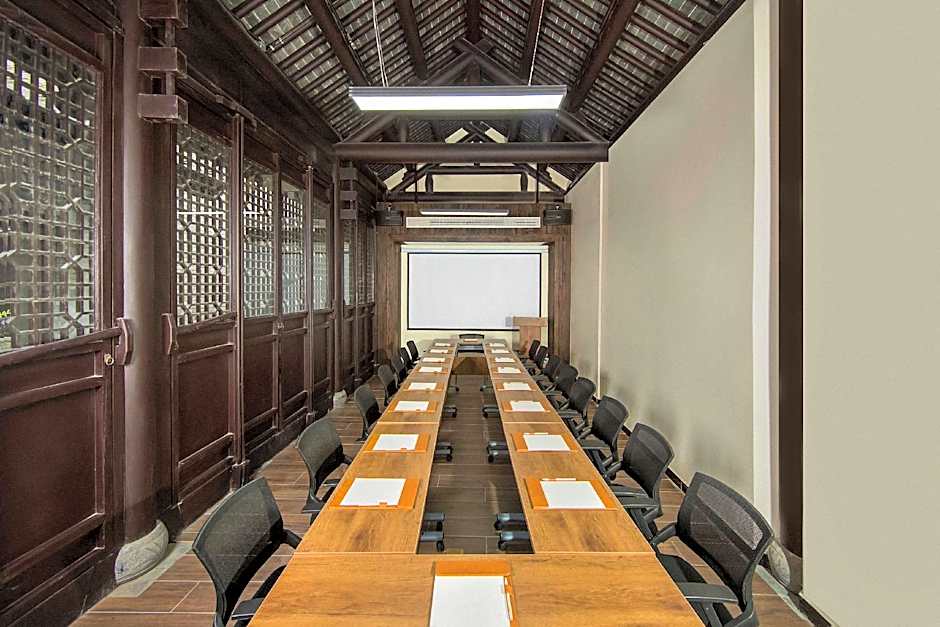 Blossom House Xuzhou Huilongwo Banyunting