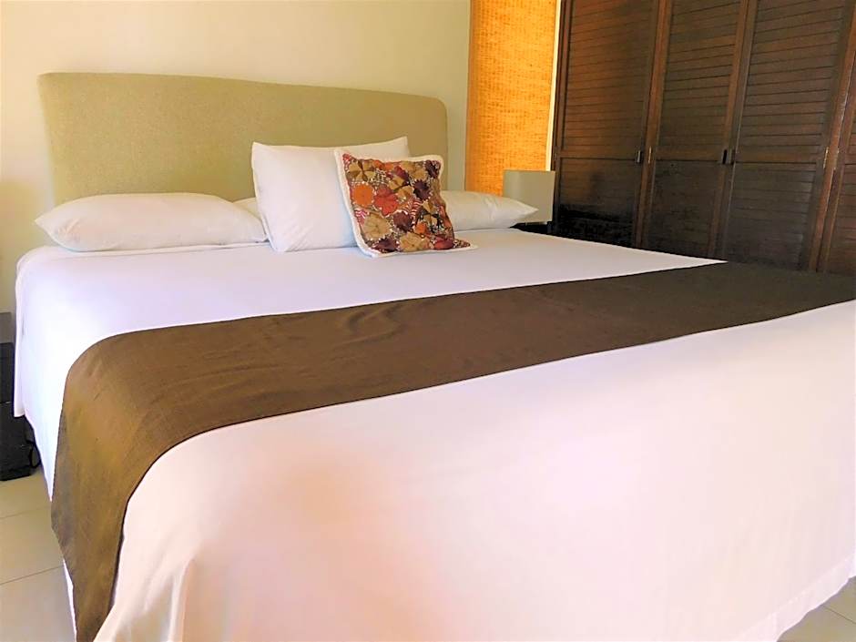 Nautibeach Beach Front Condos in North Beach