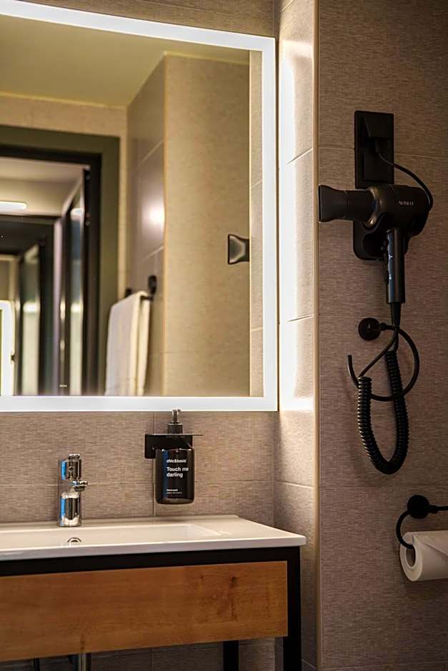 The Honest Budapest by Chic & Basic