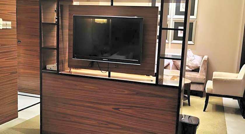 Zhangjiagang Guomao Hotel