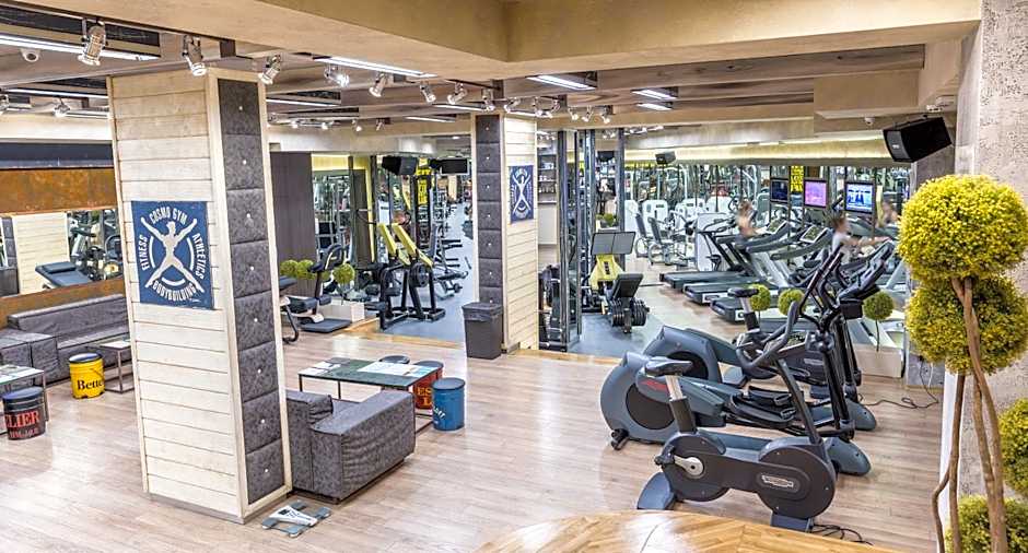 Cosmopolitan Hotel & Wellness