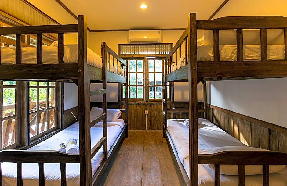 Menjangan Eco Lodge