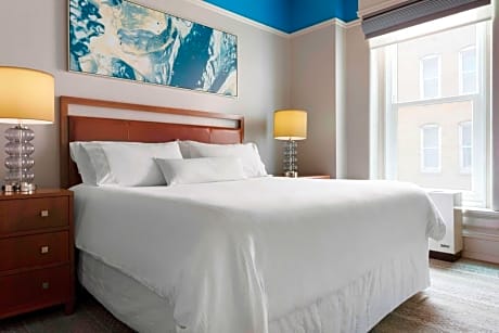 Executive Suite, 1 King