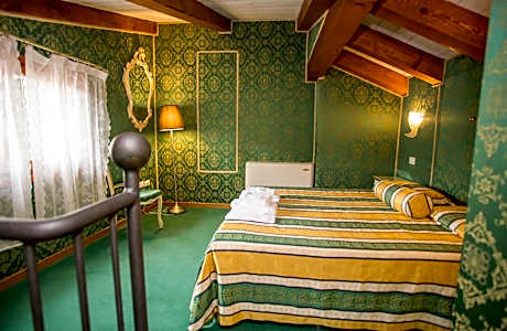 Junior Suite - Split Level