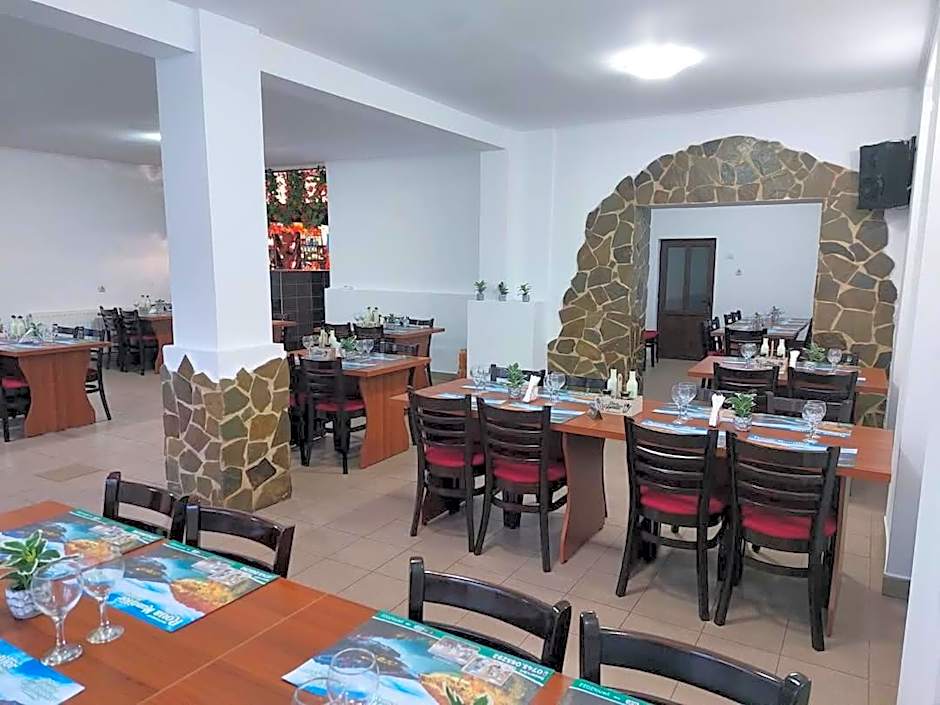 Hotel Roua Muntilor