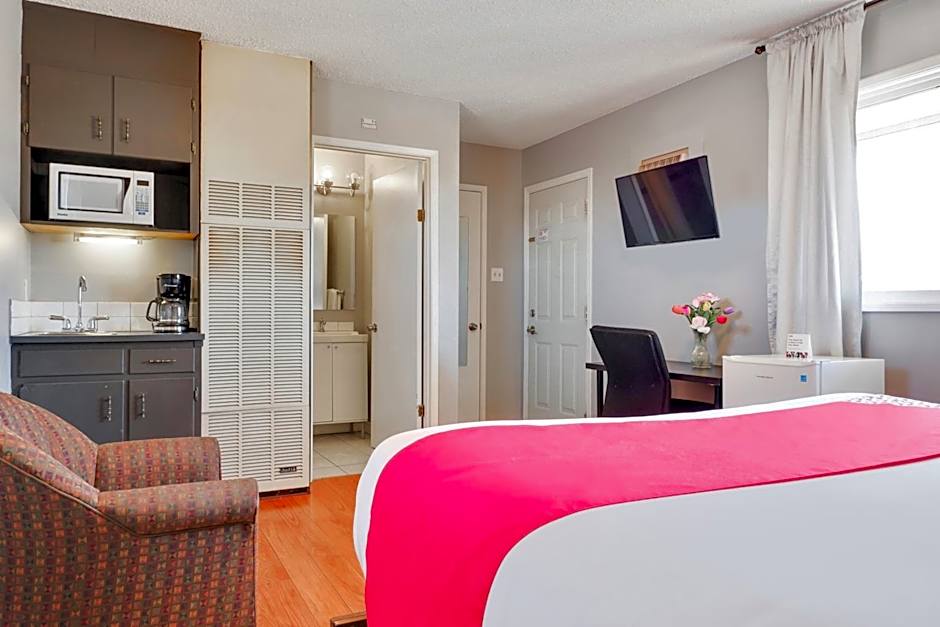 Hotel Bethel - Fort MacLeod, AB