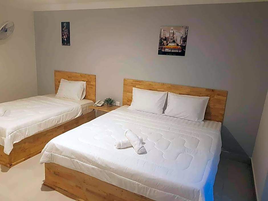 Lucky hostel and guesthouse