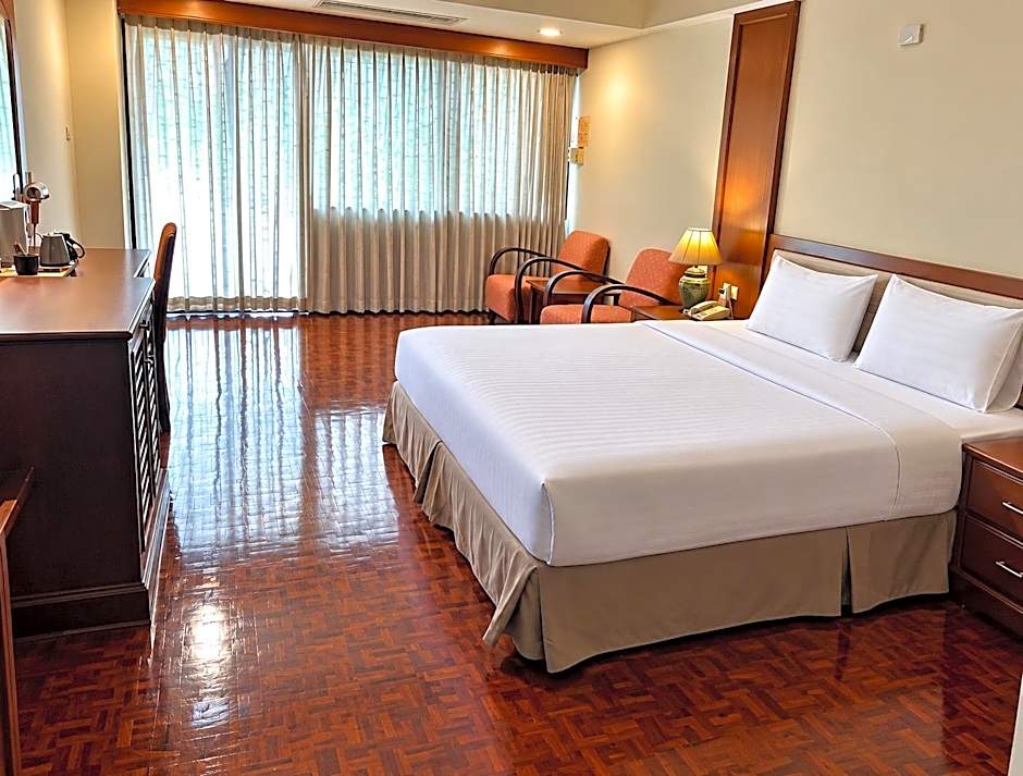 Chakungrao Riverview Hotel