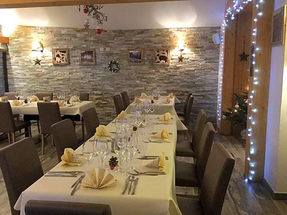 Hôtel Dents de Veisivi