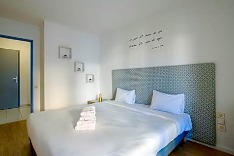 Apartment (2-4 Adults)