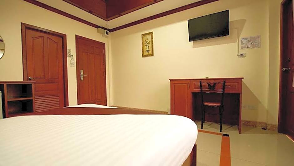Bluebird Inn Pattaya