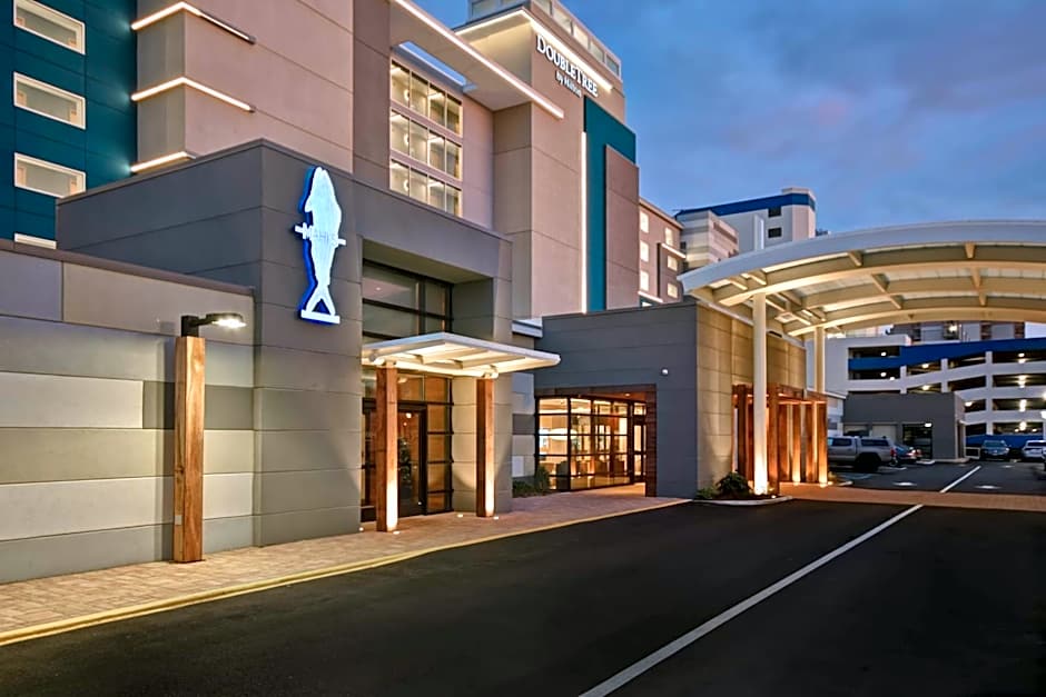 DoubleTree by Hilton Virginia Beach Oceanfront South