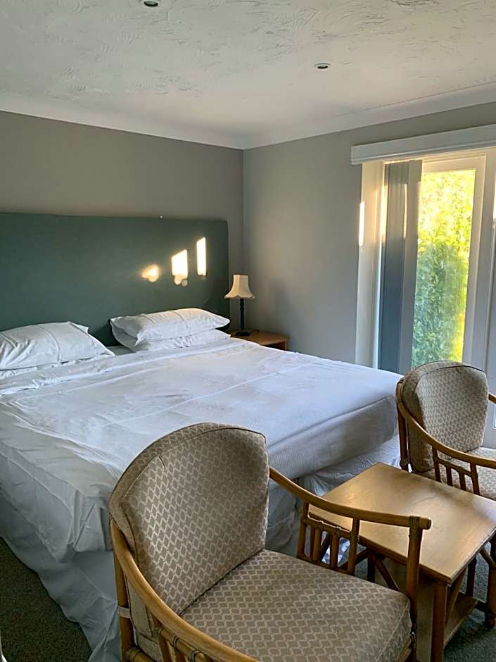 Holbrook Manor & Spa