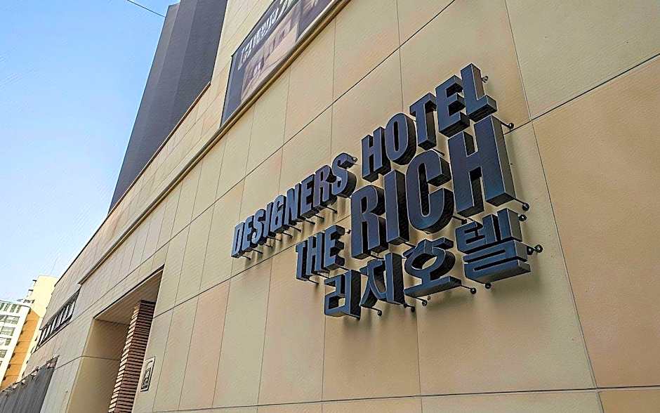 Hotel Rich