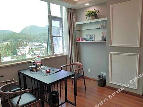 Yunhe Hotel