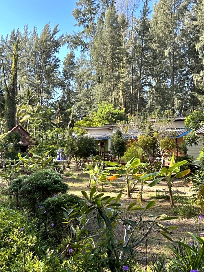 Neverland Beach Village Bungalows