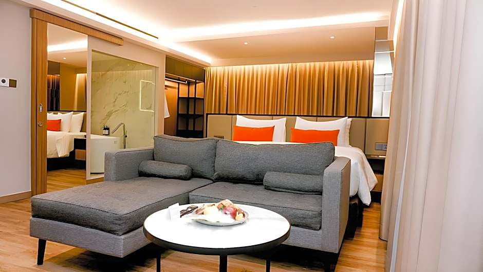 Grand Zuri Pekanbaru Hotel