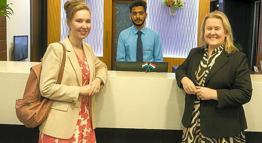 Hotel Avon International