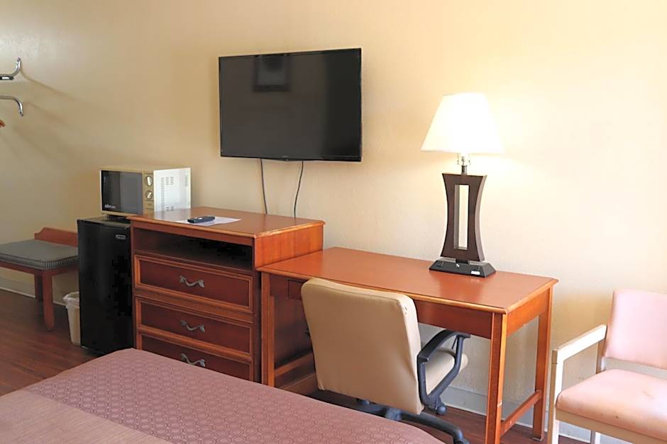 Woodstream Inn