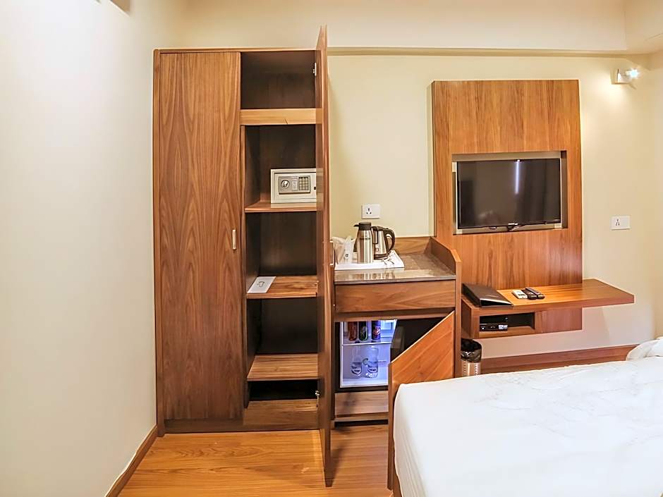 Hotel The Basil Park