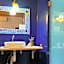 Tom Square Boutique Hotel