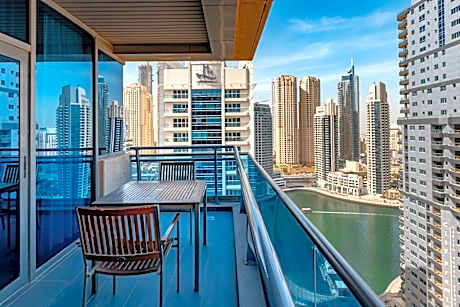 The Radisson Blu Residence, Dubai Marina