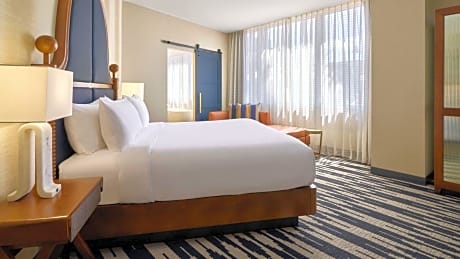 The Leo Kent Suite, 1 Bedroom Presidential Suite, 1 King, Sofa bed, Corner room