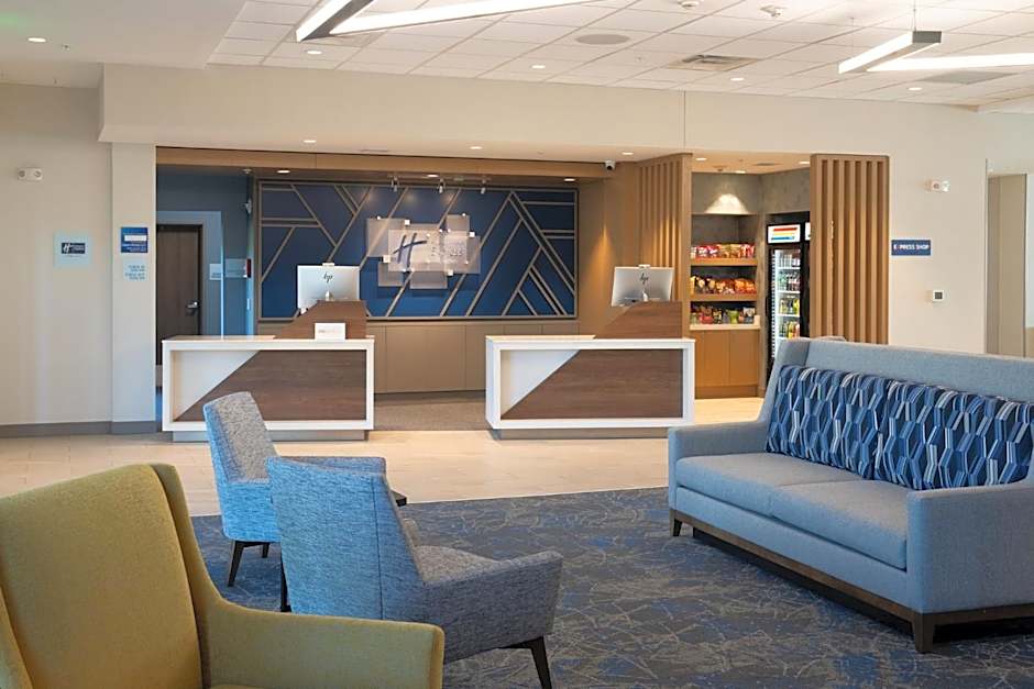 Holiday Inn Express & Suites Fort Walton Beach - Eglin Area by IHG
